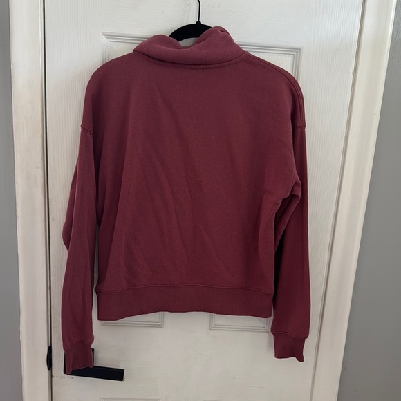 Hippie Rose Burgundy Snap Collar Cropped Pullover - Picture 5 of 5